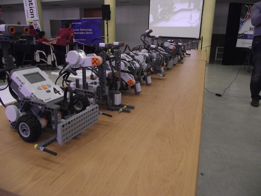 Lego NXTs lined up for the battle! all the teams excited to perform on the MRO official track.  